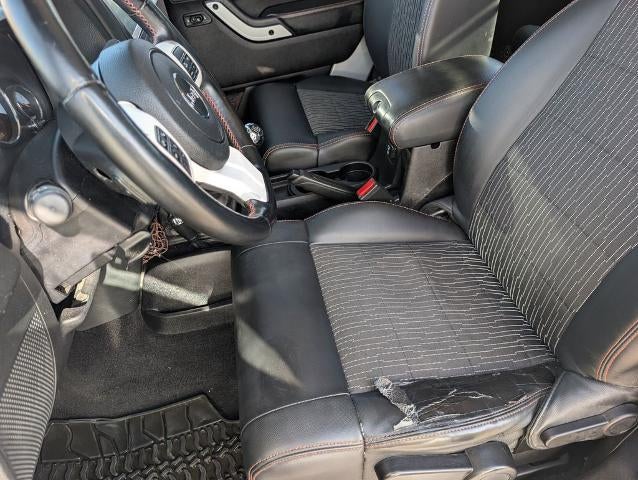 2012 Jeep Wrangler 4WD 2dr Sahara