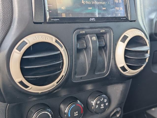 2012 Jeep Wrangler 4WD 2dr Sahara