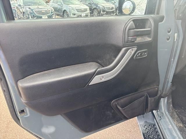 2014 Jeep Wrangler Unlimited 4WD 4dr Sahara