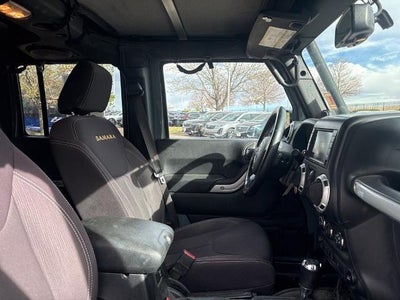 2014 Jeep Wrangler Unlimited 4WD 4dr Sahara