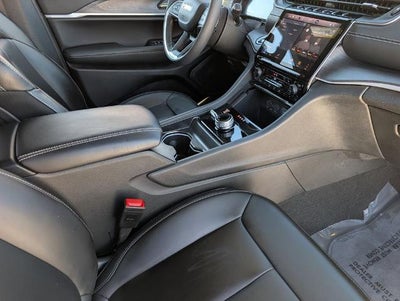 2025 Jeep Grand Cherokee L Limited 4x4