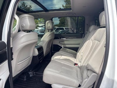 2022 Jeep Wagoneer Series III 4x4