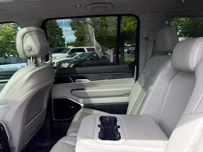 2022 Jeep Wagoneer Series III 4x4