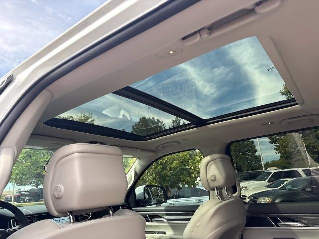 2022 Jeep Wagoneer Series III 4x4