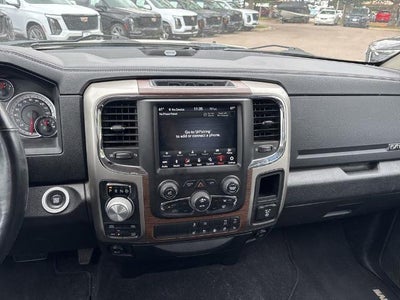 2018 RAM 1500 Laramie 4x4 Crew Cab 5'7" Box