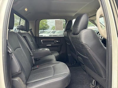 2018 RAM 1500 Laramie 4x4 Crew Cab 5'7" Box