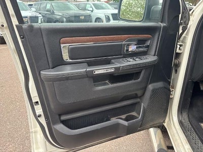 2018 RAM 1500 Laramie 4x4 Crew Cab 5'7" Box
