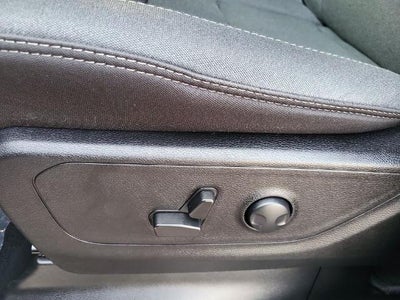 2025 RAM 1500 Big Horn 4x4 Crew Cab 5'7" Box