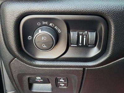 2025 RAM 1500 Big Horn 4x4 Crew Cab 5'7" Box