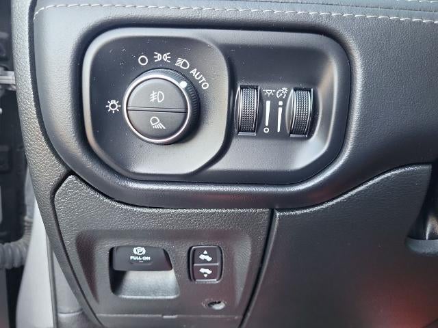 2023 RAM 1500 Limited 4x4 Crew Cab 5'7" Box