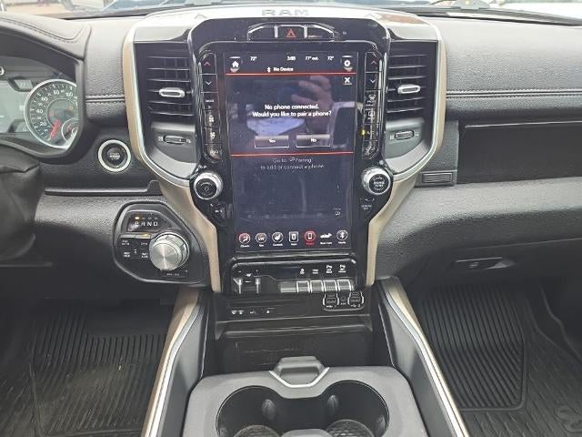 2019 RAM 1500 Laramie 4x4 Crew Cab 5'7" Box