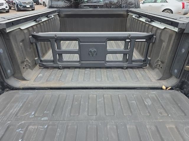 2019 RAM 1500 Laramie 4x4 Crew Cab 5'7" Box