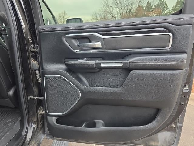 2019 RAM 1500 Laramie 4x4 Crew Cab 5'7" Box