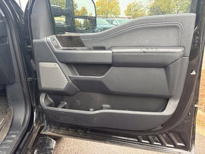 2024 Ford Super Duty F-250 SRW LARIAT 4WD Crew Cab 6.75' Box