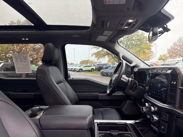 2024 Ford Super Duty F-250 SRW LARIAT 4WD Crew Cab 6.75' Box