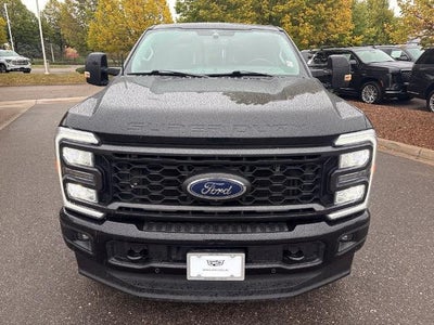 2024 Ford Super Duty F-250 SRW LARIAT 4WD Crew Cab 6.75' Box