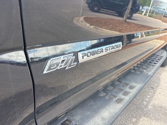 2022 Ford Super Duty F-250 SRW LARIAT 4WD Crew Cab 6.75' Box