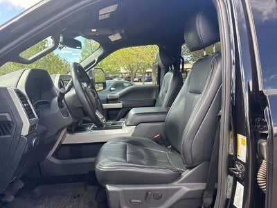 2022 Ford Super Duty F-250 SRW LARIAT 4WD Crew Cab 6.75' Box