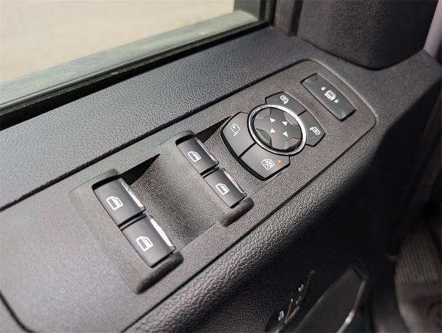 2020 Ford Super Duty F-350 SRW LARIAT 4WD Crew Cab 6.75' Box