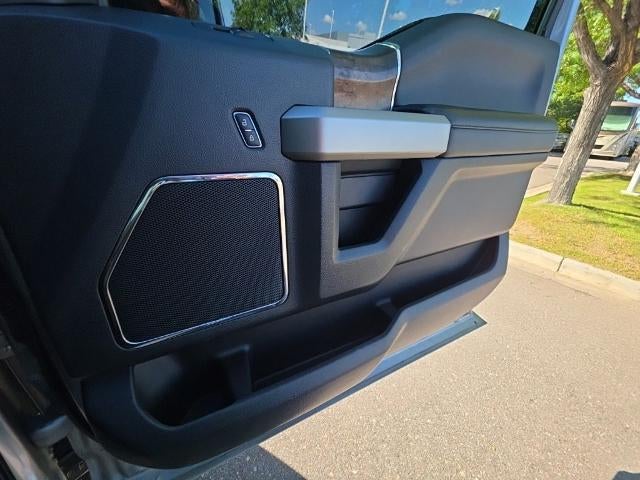 2022 Ford Super Duty F-350 SRW LARIAT 4WD Crew Cab 6.75' Box