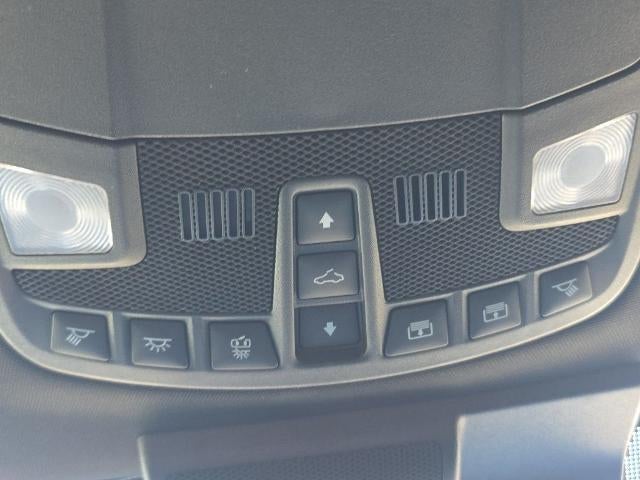 2022 Ford Super Duty F-350 SRW LARIAT 4WD Crew Cab 6.75' Box