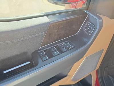 2022 Ford F-150 LARIAT 4WD SuperCrew 5.5' Box