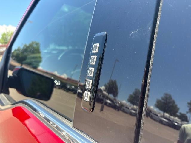 2022 Ford F-150 LARIAT 4WD SuperCrew 5.5' Box