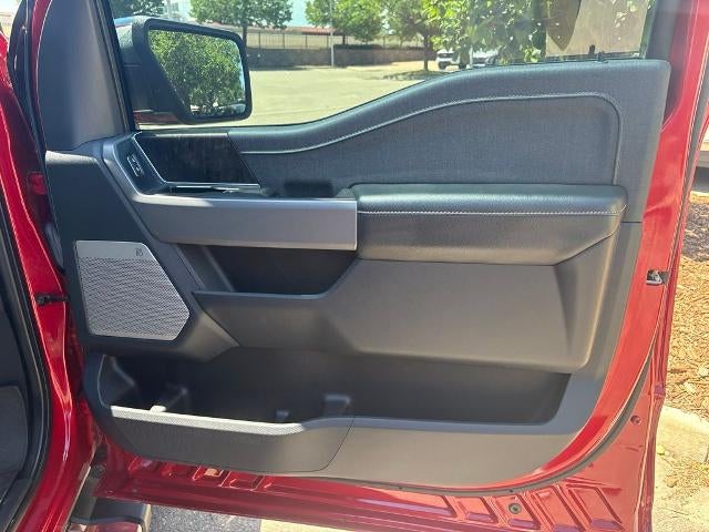 2022 Ford F-150 LARIAT 4WD SuperCrew 5.5' Box