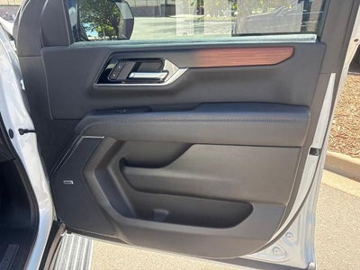 2025 GMC Yukon XL 4WD 4dr Denali
