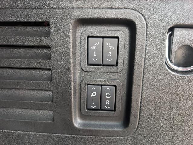 2025 Chevrolet Traverse RS w/2RS