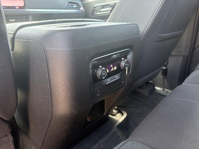 2025 Chevrolet Suburban 4WD LS