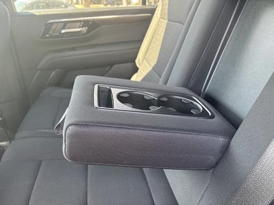 2025 Chevrolet Suburban 4WD LS