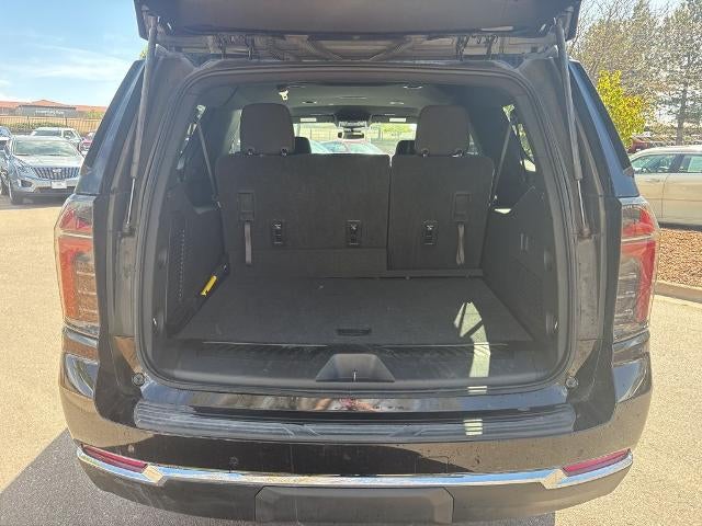 2025 Chevrolet Suburban 4WD LS