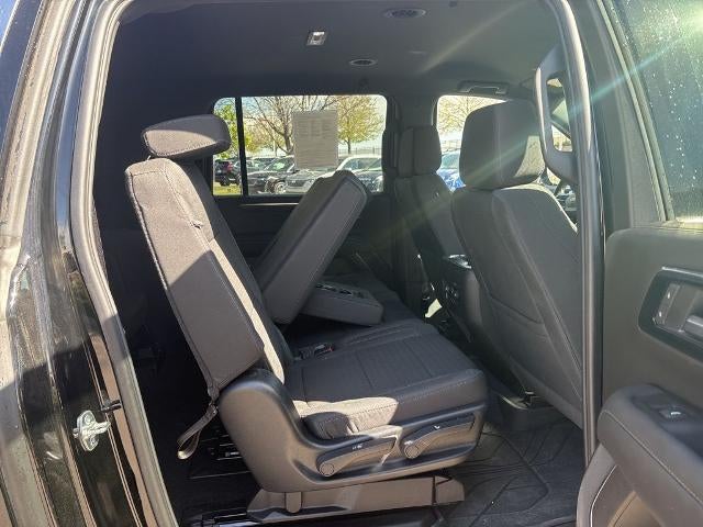 2025 Chevrolet Suburban 4WD LS