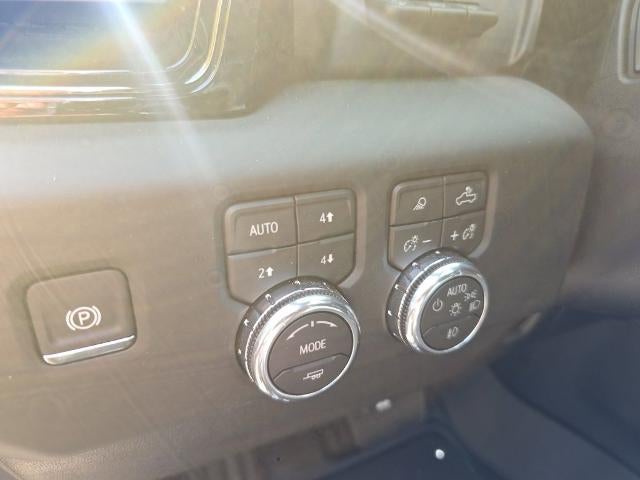 2026 GMC Sierra 2500 HD Crew Cab Standard Box 4-Wheel Drive AT4X