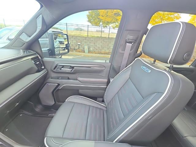 2026 GMC Sierra 2500 HD Crew Cab Standard Box 4-Wheel Drive AT4X