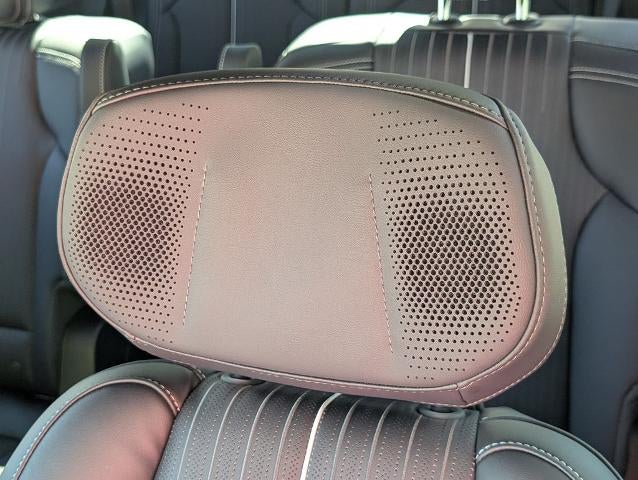 2027 Cadillac VISTIQ Luxury
