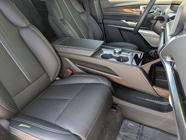 2027 Cadillac VISTIQ Luxury
