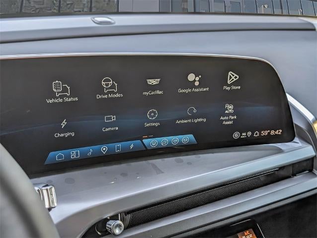 2026 Cadillac VISTIQ Luxury