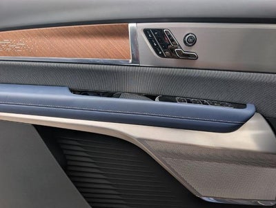 2026 Cadillac VISTIQ Premium Luxury