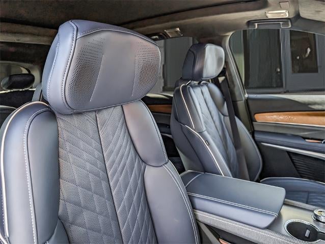 2026 Cadillac VISTIQ Premium Luxury