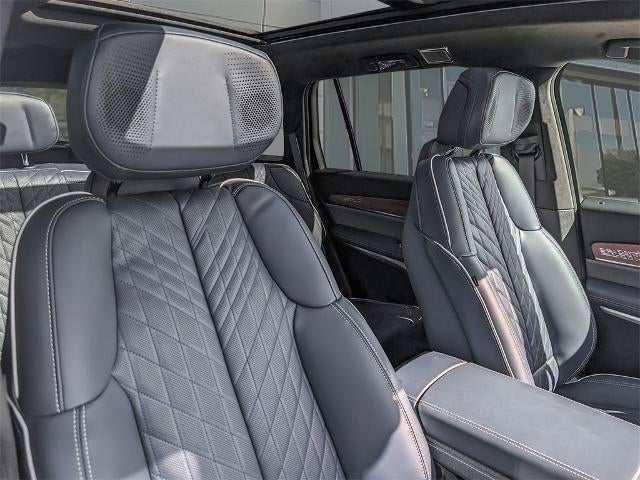 2026 Cadillac VISTIQ Premium Luxury