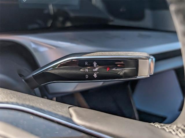 2026 Cadillac VISTIQ Premium Luxury