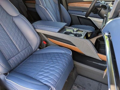 2026 Cadillac VISTIQ Premium Luxury