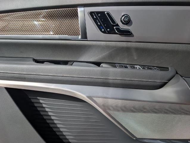 2027 Cadillac VISTIQ Sport