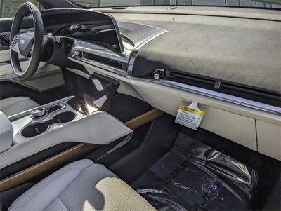 2026 Cadillac VISTIQ Sport