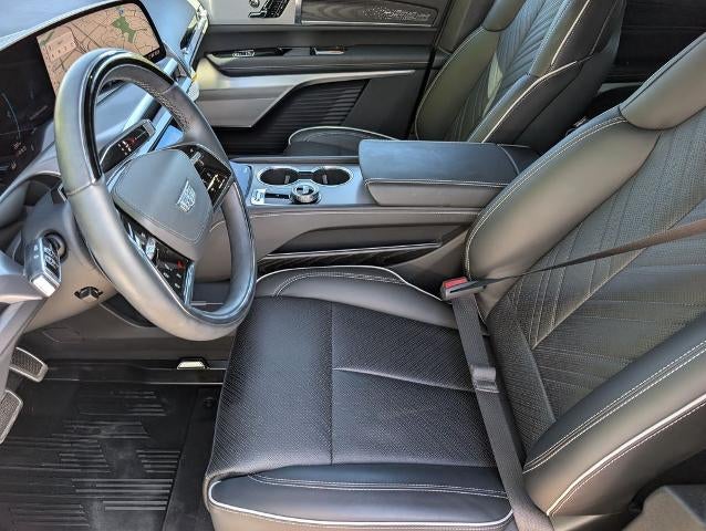 2026 Cadillac VISTIQ Platinum