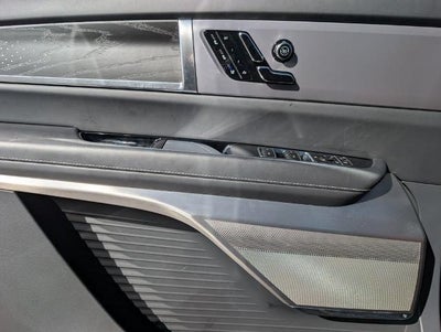 2026 Cadillac VISTIQ Platinum