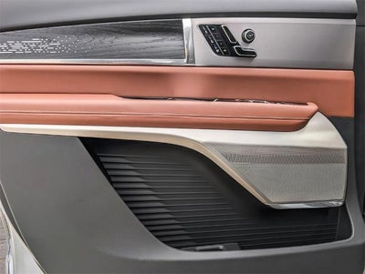 2026 Cadillac VISTIQ Platinum