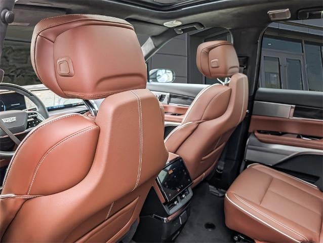 2026 Cadillac VISTIQ Platinum